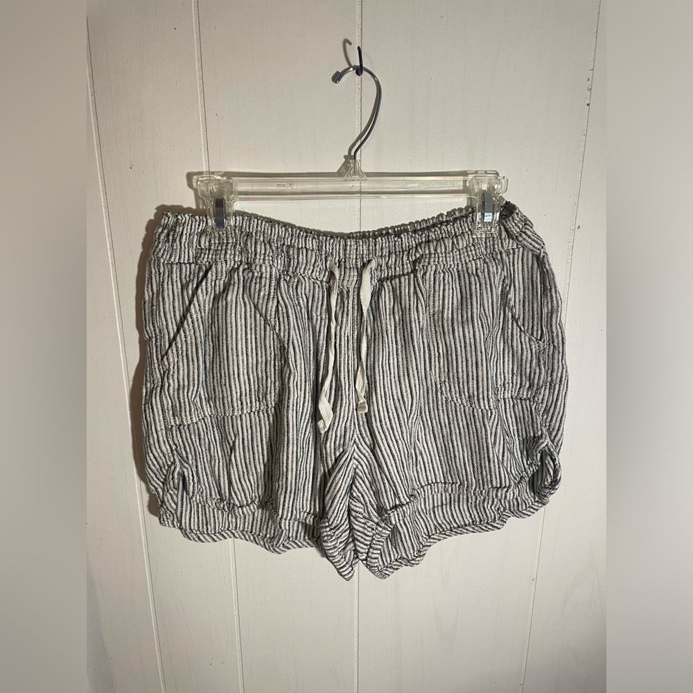 Maurice’s Linen Shorts